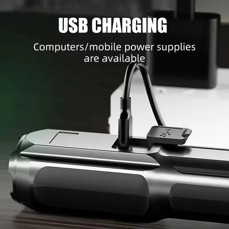 Torcia LED Ricaricabile USB Zoom Impermeabile Tascabile Faretto Camping Pesca