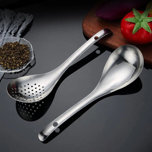 Cucchiaio forato in Acciaio Inox per Salsa e Caviale - Utensile da Cucina