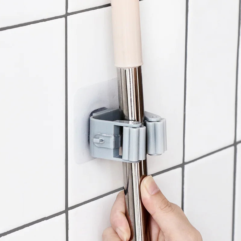 Portascope autoadesivo senza forare - Porta scopa/mocio organizer cucina bagno