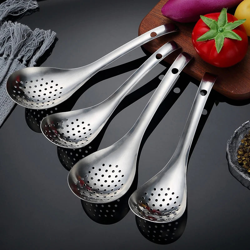 Cucchiaio forato in Acciaio Inox per Salsa e Caviale - Utensile da Cucina