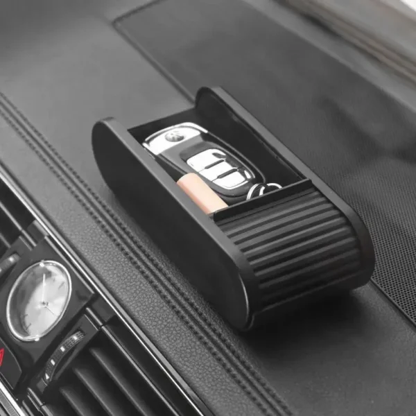 Box Portaoggetti Auto per Cellulare Monete Cruscotto Bracciolo Universale