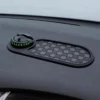 Tappetino Antiscivolo Cruscotto Auto Porta Cellulare Vassoio Portaoggetti Numero Parcheggio